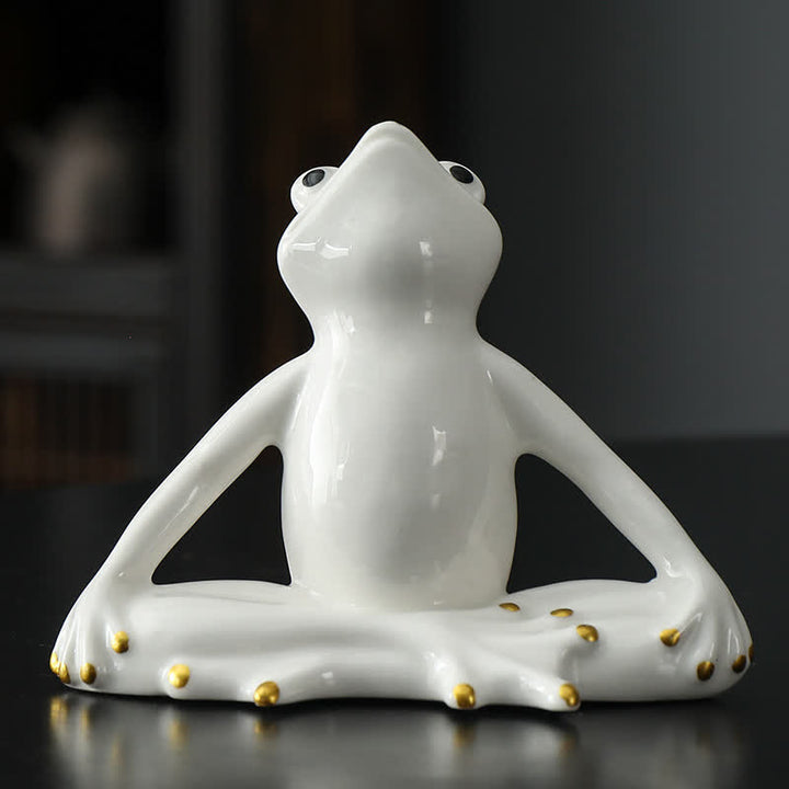 Medytująca ceramiczna figurka żaby zen