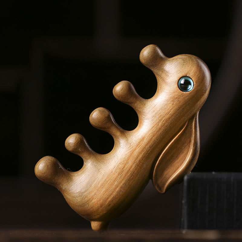 Mały liść czerwonego drzewa sandałowego Zielone drzewo sandałowe Piękny króliczek relaksujący grzebień do masażu