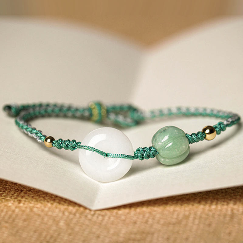 Bransoletka pleciona z białego jadeitu z klamrą pokoju i koralikami z Buddha Stones , błogosławieństwem szczęścia