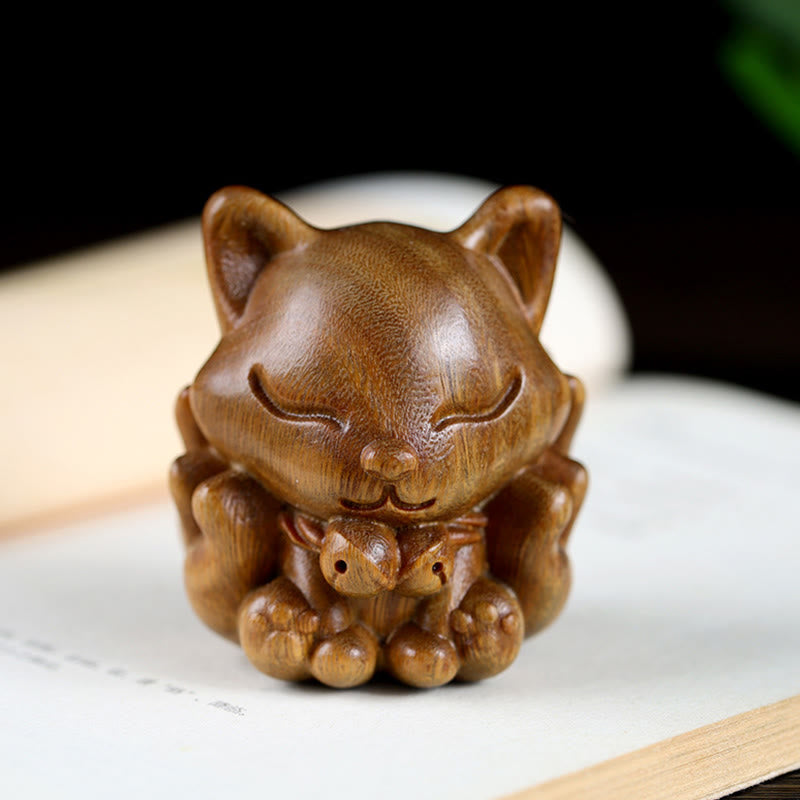 Buddha Stones Mini Dziewięcioogonowy Lis Kość Słoniowa Owoc Sandałowiec Zielony Sandałowiec Błogosławieństwo Dekoracja