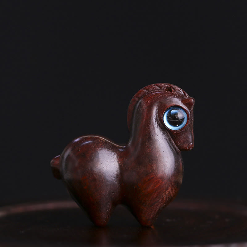 Buddha Stones Małe liście Czerwone drzewo sandałowe Zielone drzewo sandałowe Szczęśliwa miniaturowa dekoracja ochronna dla konia