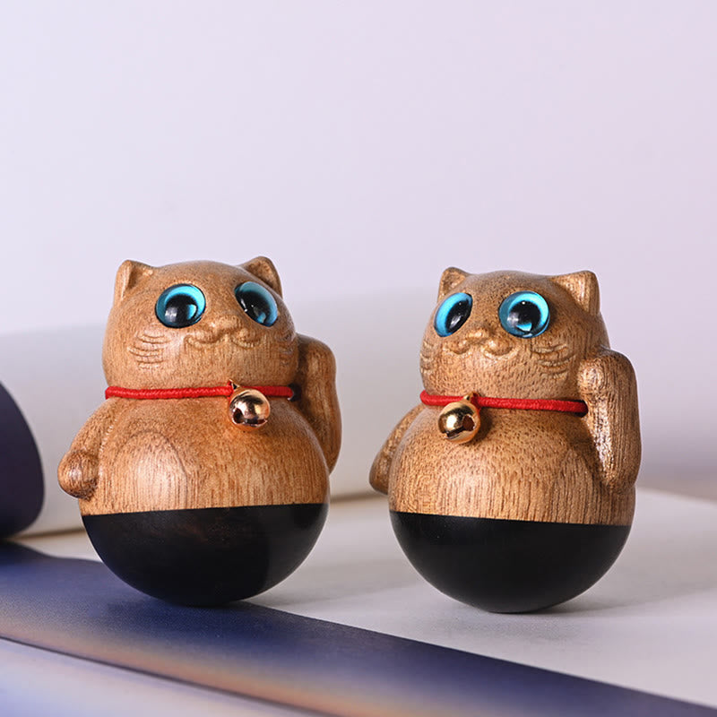 Buddha Stones Miniaturowy Szczęśliwy Kot Kociak Phoebe Zhennan Drewno Błogosławieństwo Dekoracja - image 5