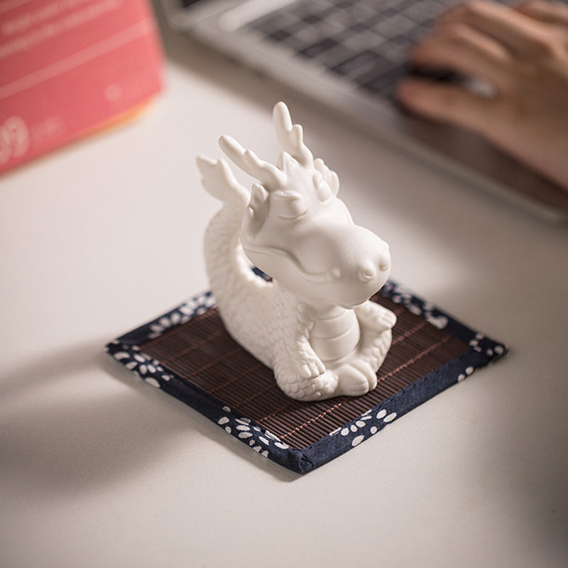Buddha Stones Rok Smoka Szczęście Biała Porcelana Ceramiczna Herbata Zwierzę Dom Figurka Dekoracja