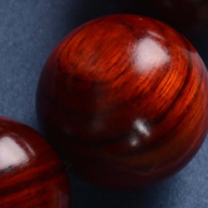 Buddha Stones Małe Liście Czerwone Drzewo Sandałowe Śmiejący Się Budda Bóg Bogactwa Bransoletka Ochronna