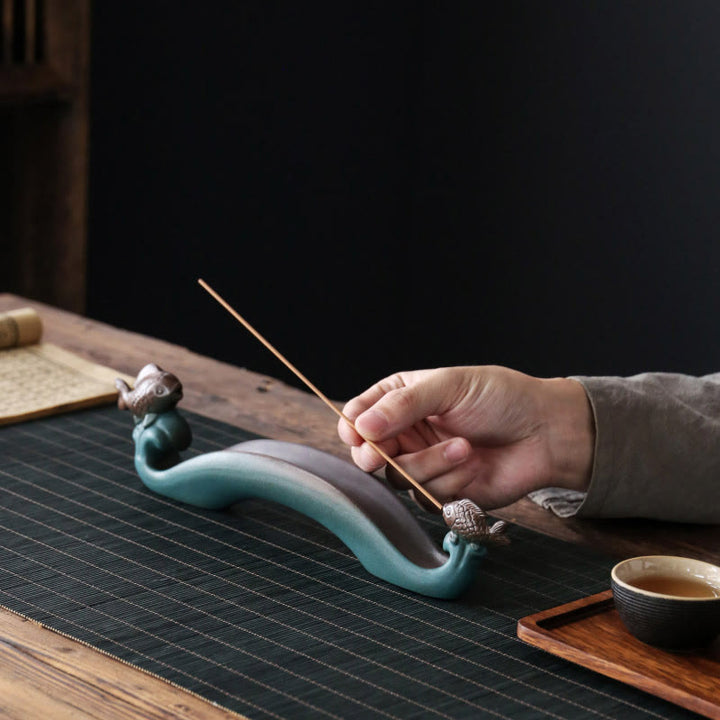 Buddha Stones Podwójna Góra Ryb Koi Uzdrawiająca Ceramiczna Kadzielnica Dekoracja Kadzidła