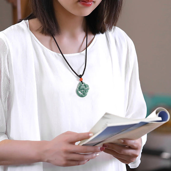 Rok Królika Jade Luck Naszyjnik Półksiężyc Wisiorek