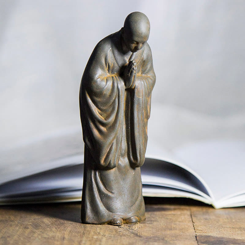 Buddha Stones Medytujący Modlący się Mnich Żelazo Proszek Rdza Odlew Żywicy Statua Dekoracja Domu