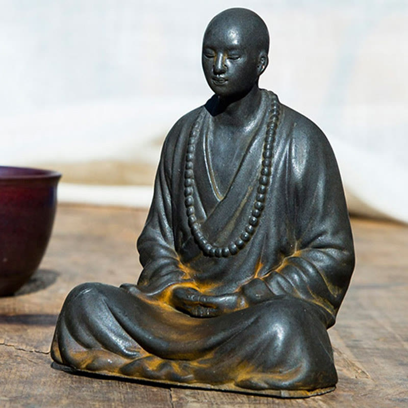 Buddha Stones Medytujący Modlący się Mnich Żelazo Proszek Rdza Odlew Żywicy Statua Dekoracja Domu