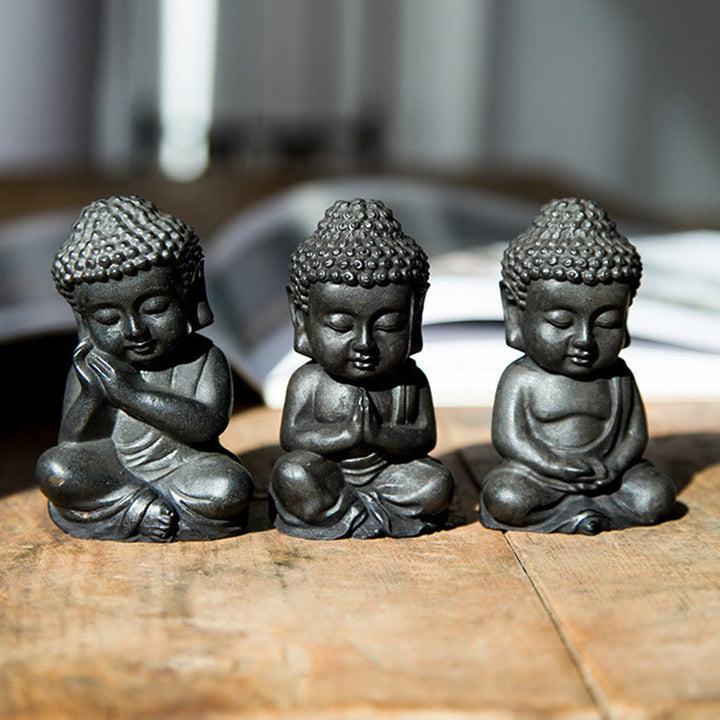 Buddha Stones Ręcznie Robione Mały Budda Siakjamuni Żelazo Proszek Rdza Odlew Żywicy Dekoracja Statuy