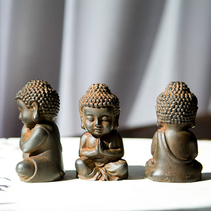 Buddha Stones Ręcznie Robione Mały Budda Siakjamuni Żelazo Proszek Rdza Odlew Żywicy Dekoracja Statuy