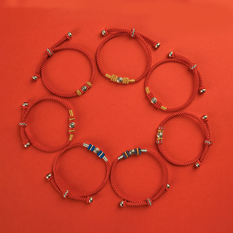 Bransoletka ochronna z czerwonymi Buddha Stones i znakami chińskimi