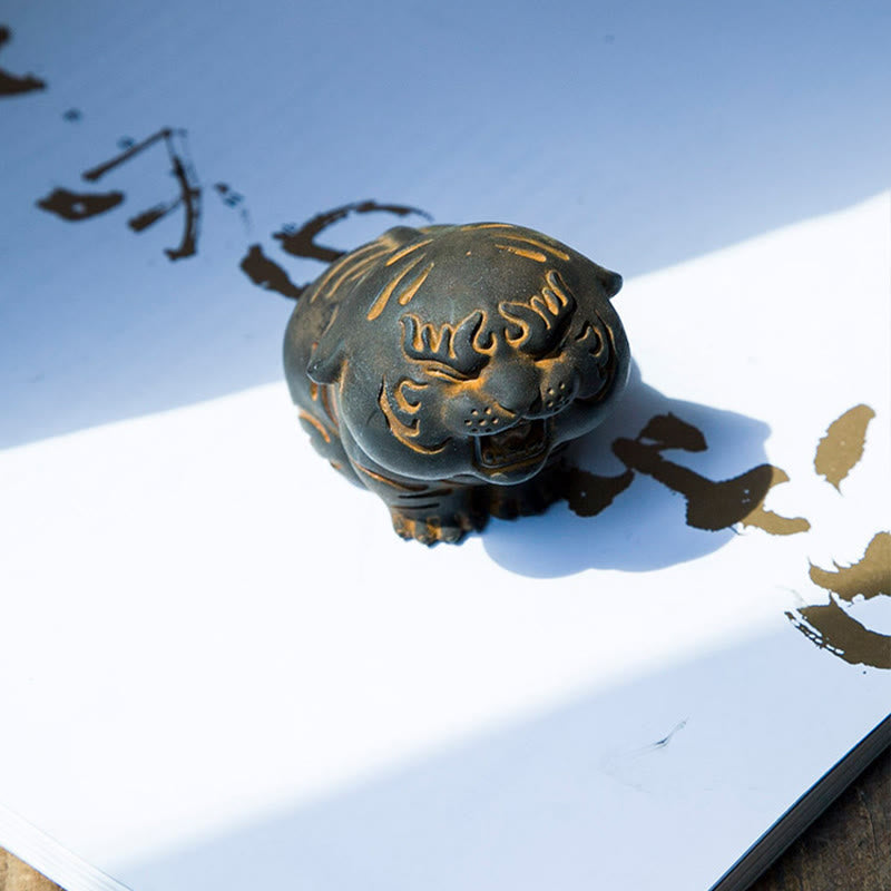 Buddha Stones Mini Uroczy Tygrys Żelazo Proszek Rdza Odlew Żywicy Statua Dekoracja Domu