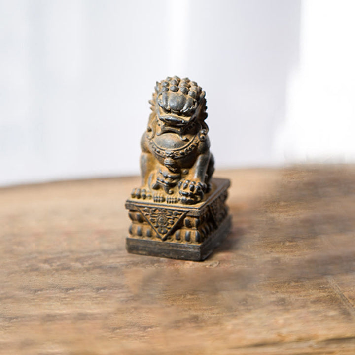 Buddha Stones Ręcznie robione Lwy Fu Foo Psy Żelazo Proszek Rdza Odlew Żywicy Statua Odpędzająca Zło Ochrona Dekoracja Domu