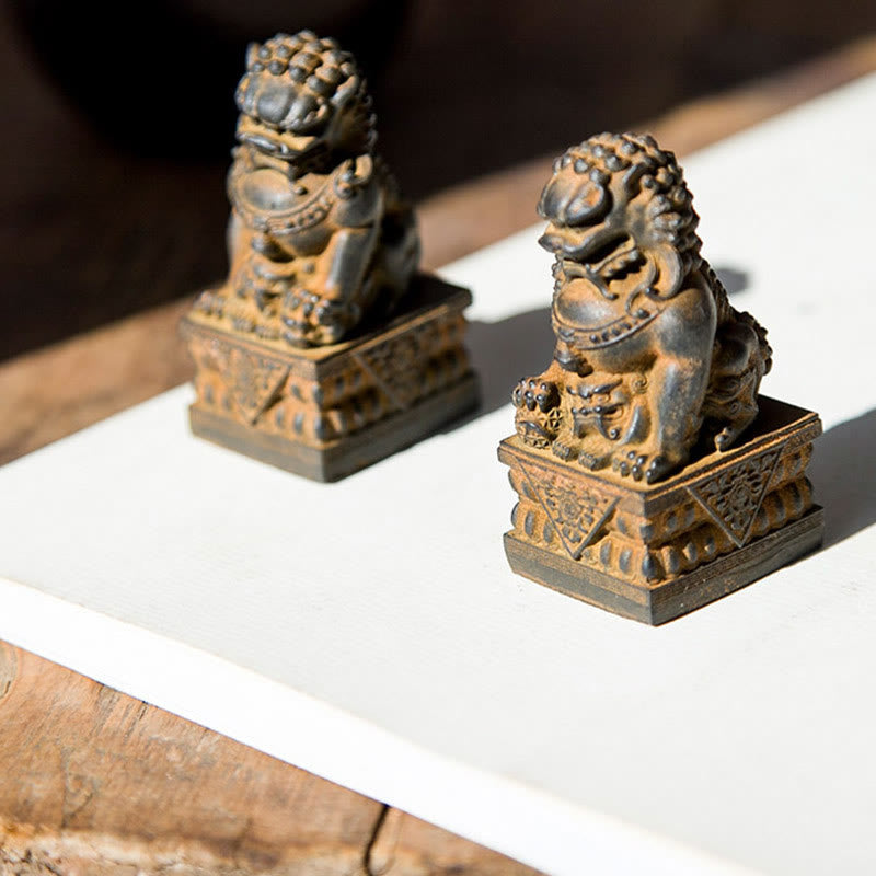 Buddha Stones Ręcznie robione Lwy Fu Foo Psy Żelazo Proszek Rdza Odlew Żywicy Statua Odpędzająca Zło Ochrona Dekoracja Domu