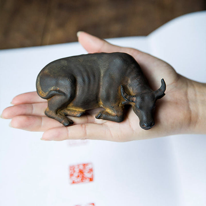Buddha Stones Ręcznie Robione Małe Wodne Bawoły Byk Żelazo Proszek Rdza Odlew Żywicy Statua Dekoracja Domu