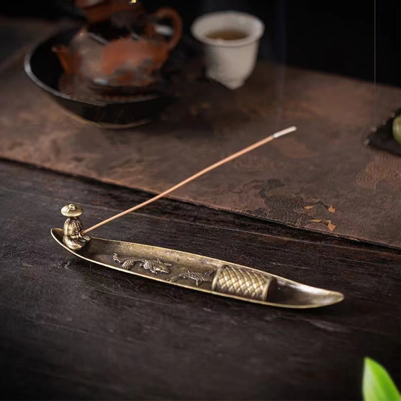 Buddha Stones Łódź rybaka Koi Ryba Stop cynkowy Uchwyt na kadzidełka Uzdrawiający palnik kadzideł Dekoracja