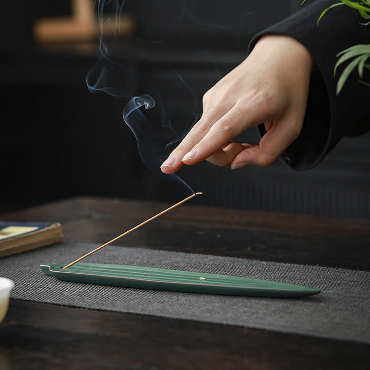 Buddha Stones Zielone Liście Bambusa Uzdrawiająca Ceramiczna Kadzielnica Dekoracja