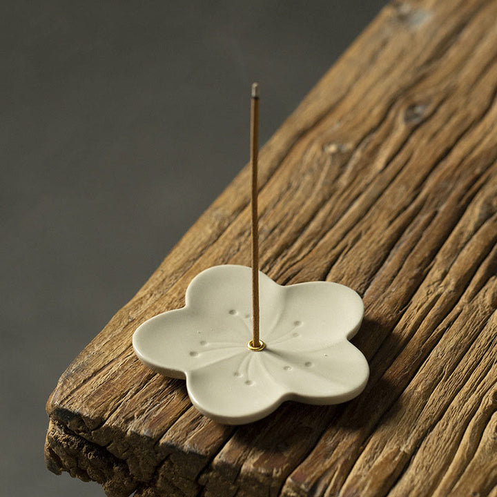 Buddha Stones Lotos Kwiat Wiśni Kwiat Śliwy Chryzantema Uzdrawiająca Ceramiczna Kadzielnica Dekoracja