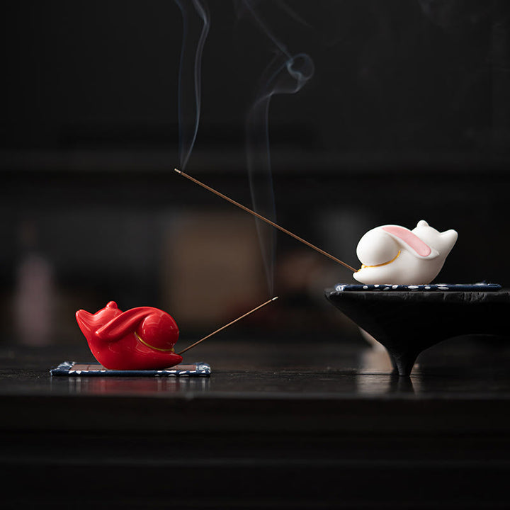 Buddha Stones Latający Królik Bambusowa Mata Uzdrawiająca Ceramiczna Kadzielnica Dekoracja Biurka