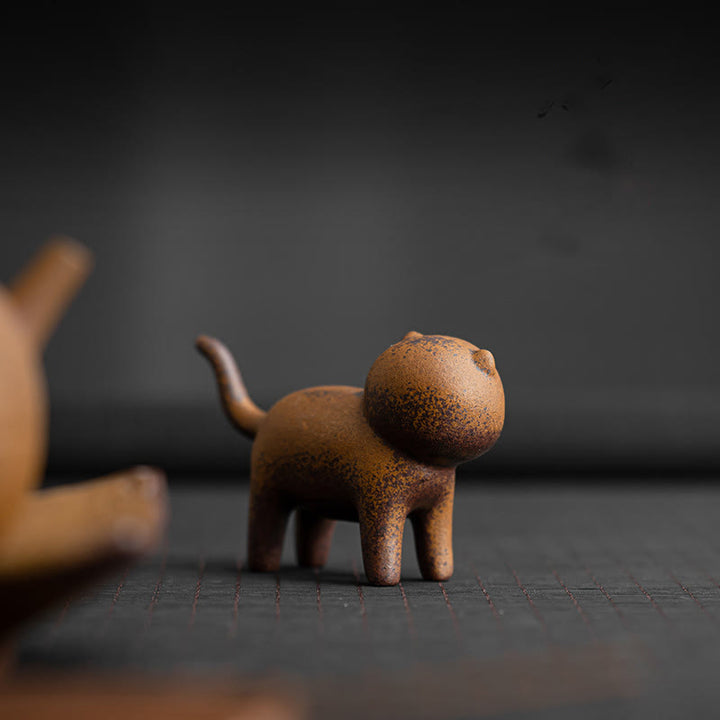 Buddha Stones Mini Stojący Kot Feng Shui Żaba Ropucha Herbata Zwierzę Ceramiczne Figurka Biurko Dekoracja Domu - Kot stojący 10,2*3,3*6,3 cm - image 1