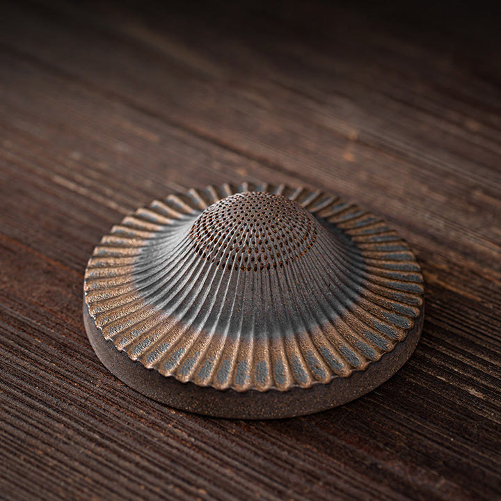 Buddha Stones Mały Brązowy Kapelusz Mnicha Sitko Ceramiczne Akcesoria Do Herbaty Figurka Dekoracja Biurka Zen Dom