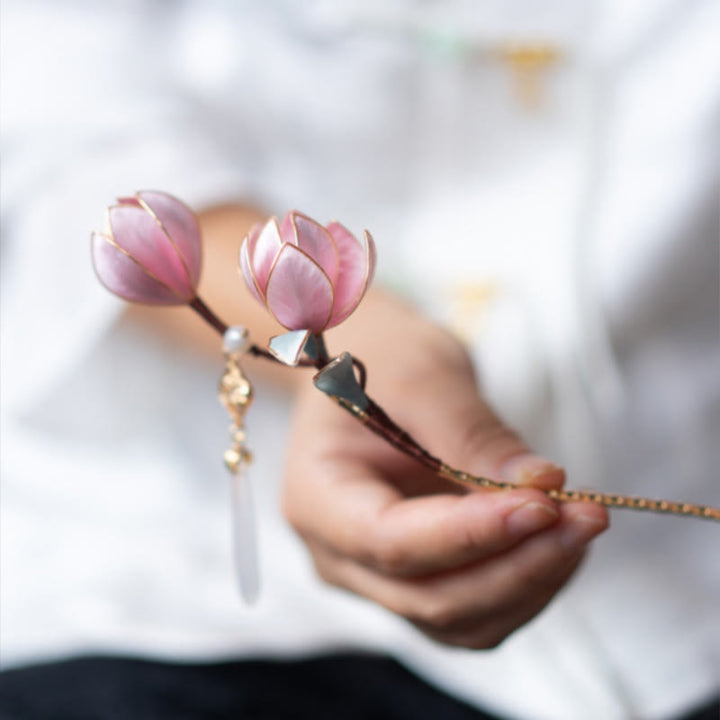 Buddha Stones ręcznie robione Yangzhou Aksamitny Kwiat Morwy Jedwab Fioletowa Magnolia Broszka Spinka Do Włosów