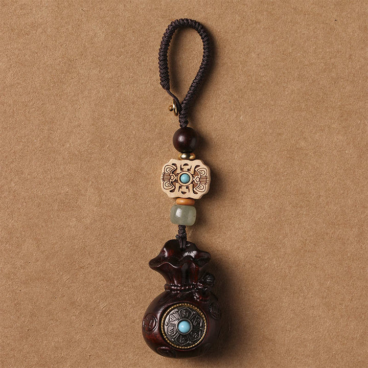 Buddha Stones Sandałowe Małe Liście Czerwone Drzewo Sandałowe Zielone Drzewo Sandałowe Om Mani Padme Hum Spokojny Brelok Telefon Wiszący Dekoracja