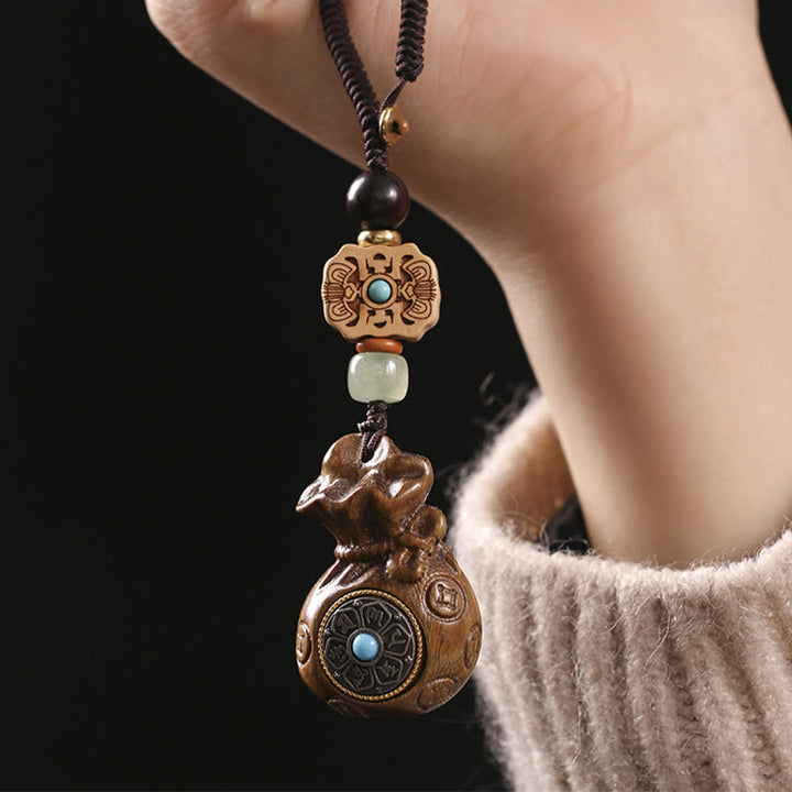 Buddha Stones Sandałowe Małe Liście Czerwone Drzewo Sandałowe Zielone Drzewo Sandałowe Om Mani Padme Hum Spokojny Brelok Telefon Wiszący Dekoracja