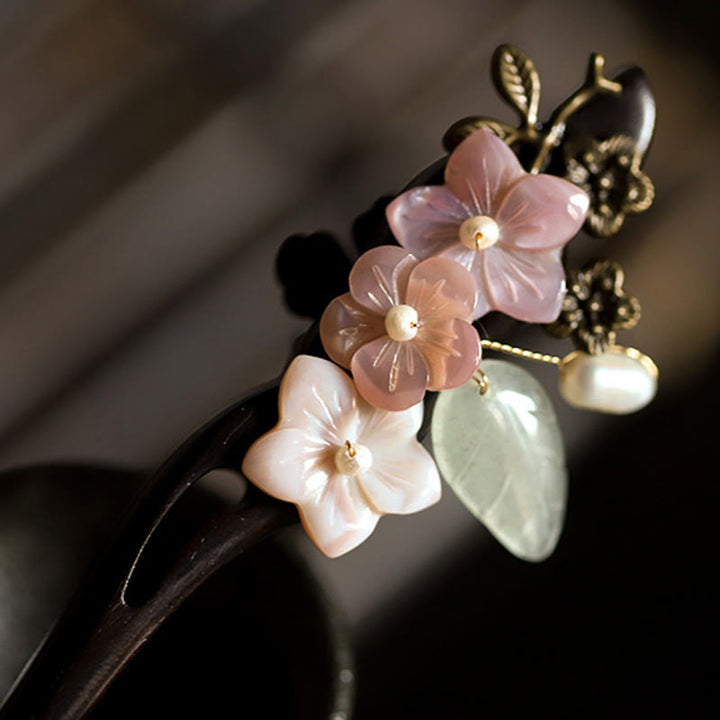 Buddha Stones Hebanowa Muszla Kwiat Liście Błogosławieństwo Spinka Do Włosów