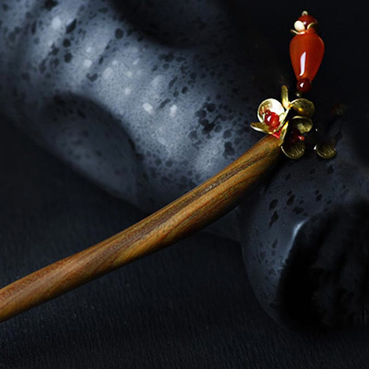 Buddha Stones Srebrny frędzel Zielony sandałowiec Kojąca spinka do włosów