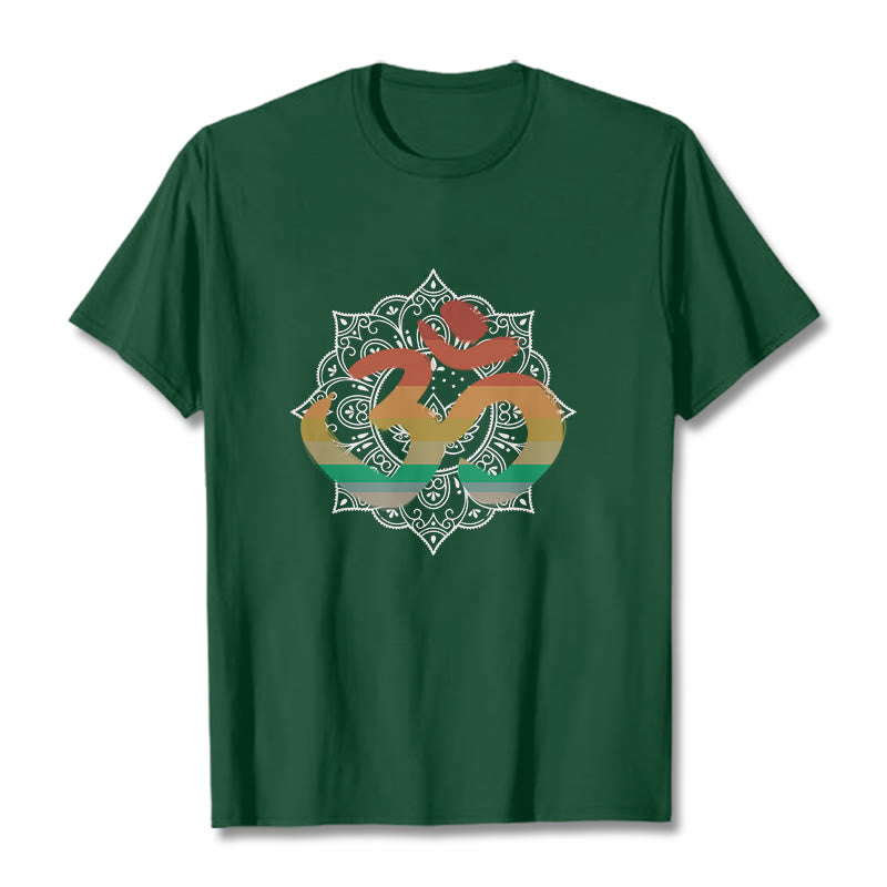 Buddha Stones Gradient-kolorowy Om Sanskryt Mandala Tło Wzór Bawełniana Koszulka T-shirt - ForestGreen - 2XL - image 1