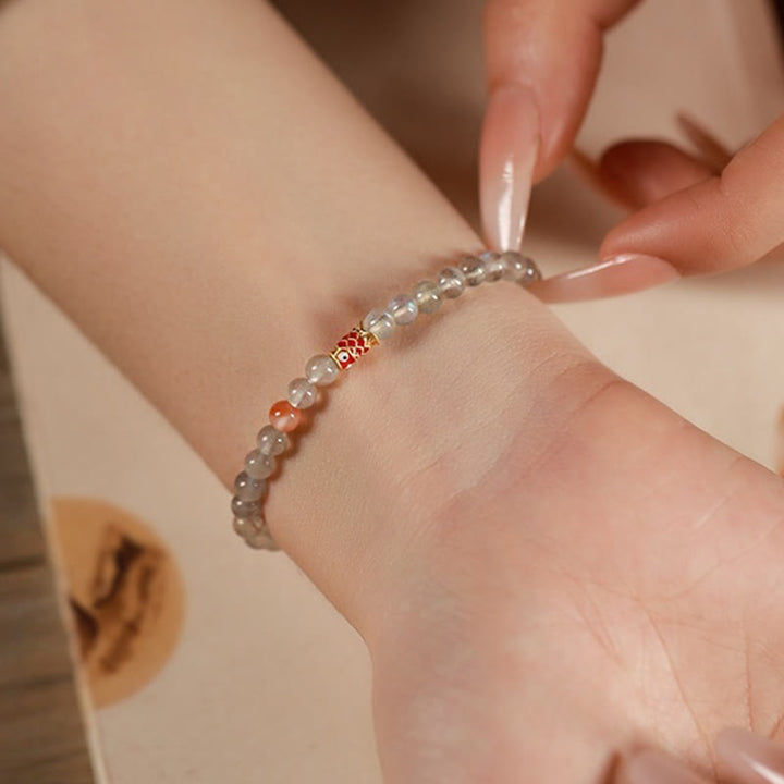 Bransoletka lecznicza z Buddha Stones Ultra-cienki kamień księżycowy Koi Fish