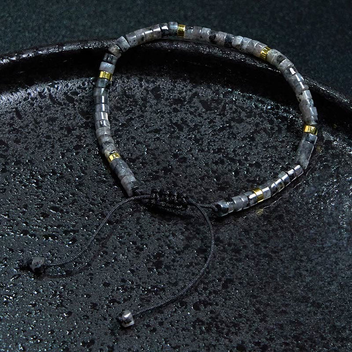 Bransoletka z koralików dystansowych Buddha Stones Natural Black Glitter Stone Courage