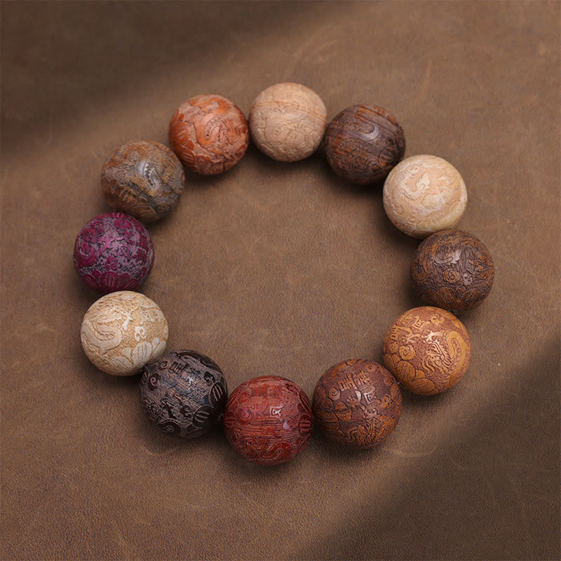 Rzeźba z Buddha Stones z drzewa sandałowego Chiński znak zodiaku Pomyślny smok Feniks Fu Charakter uzdrawiająca bransoletka