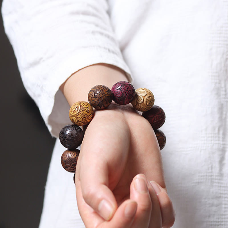 Rzeźba z Buddha Stones z drzewa sandałowego Chiński znak zodiaku Pomyślny smok Feniks Fu Charakter uzdrawiająca bransoletka