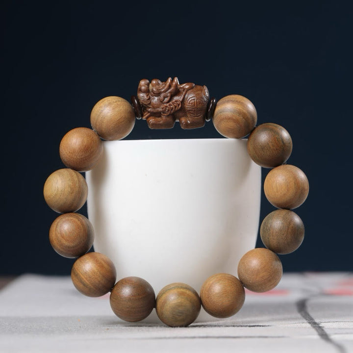 Bransoletka PiXiu z zielonymi Buddha Stones i sandałowcem, która przyciąga bogactwo - Zielone drzewo sandałowe (obwód nadgarstka: 18-21 cm) - image 1