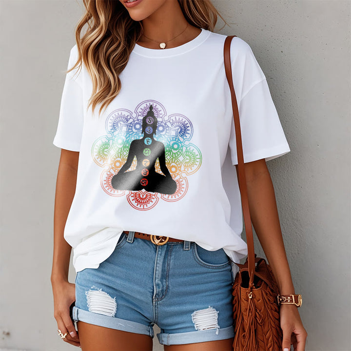 Koszulka z nadrukiem "Buddha Stones" z motywem medytującej postaci i kolorową mandalą - image 8