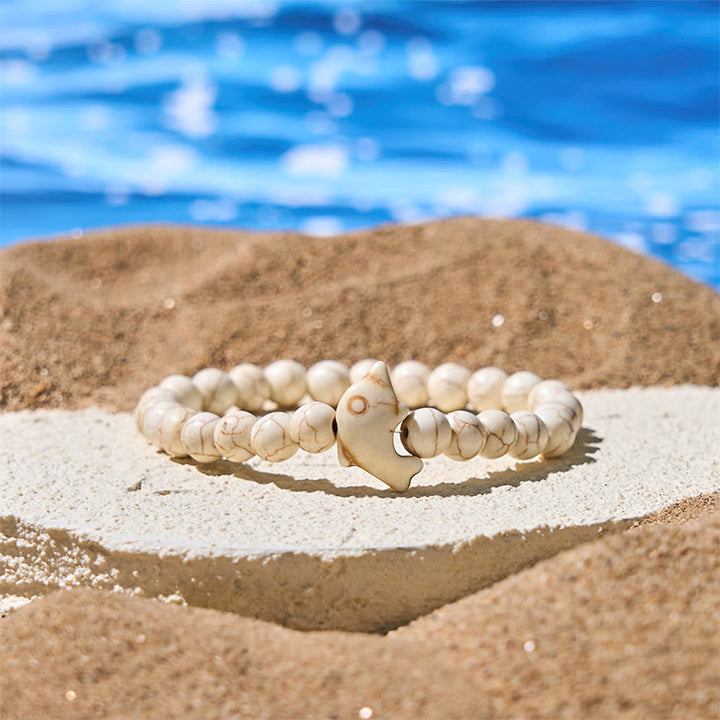 Bransoletka z Buddha Stones , naturalnymi i różnymi kamieniami, z delfinem, zapewniająca równowagę duchową - Biały turkus (obwód nadgarstka: 15-18 cm) - image 4