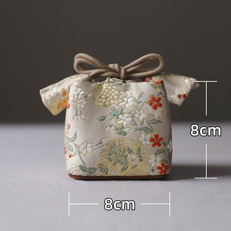 Mała torebka prezentowa do przechowywania biżuterii z motywem Buddha Stones 8*8*8 cm - image 1