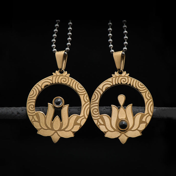 Buddha Stones Lotos Tytanowa Stal Oświecenie Projekcja Shurangama Mantra Naszyjnik Wisiorek