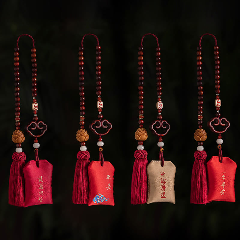 Buddha Stones Tybetańskie Małe Liście Czerwone Drzewo Sandałowe Lotos Cynober Saszetka Ochrona Chwost Dekoracja Wisząca Do Samochodu