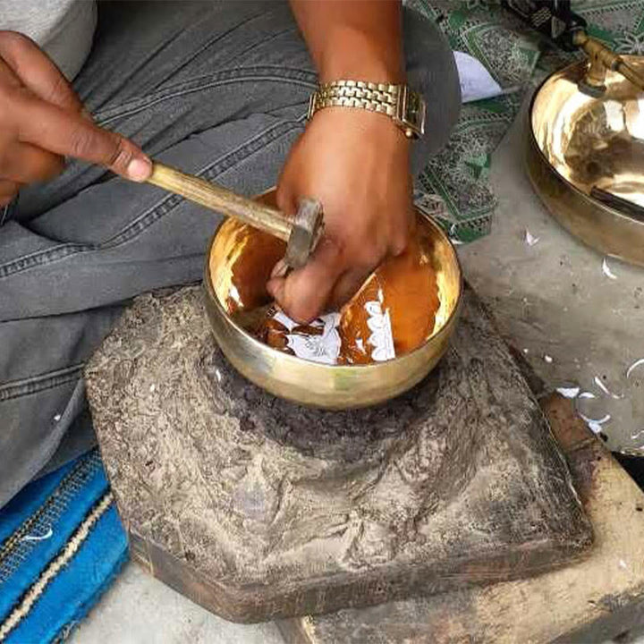 Buddha Stones Tybetańska miska medytacyjna do uzdrawiania i uważności Om Mani Padme Hum Singing Bowl