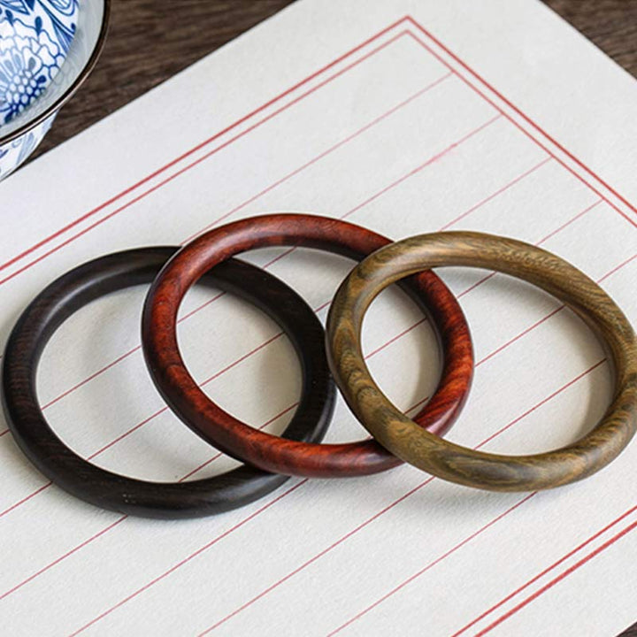 Buddha Stones Tybetańskie Małe Liście Czerwone Drzewo Sandałowe Hebanowo-Zielone Drzewo Sandałowe Bransoletka Ochronna Bangle