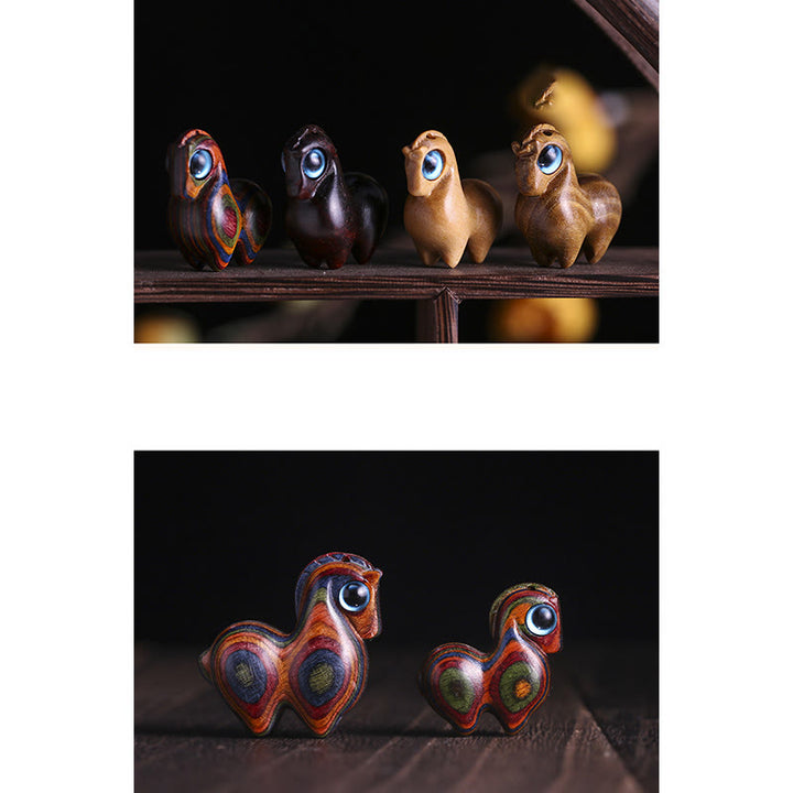 Buddha Stones Małe liście Czerwone drzewo sandałowe Zielone drzewo sandałowe Szczęśliwa miniaturowa dekoracja ochronna dla konia