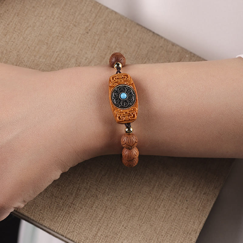 Buddha Stones Zielone Drzewo Sandałowe Hebanowe Drewno Sandałowe Om Mani Padme Hum Uspokajająca Bransoletka