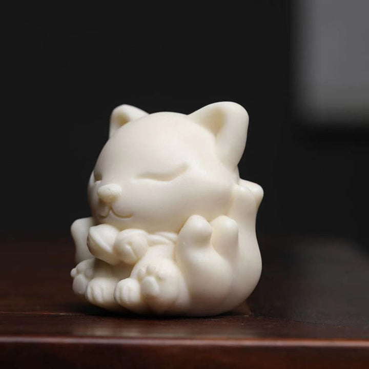 Buddha Stones Mini Dziewięcioogonowy Lis Kość Słoniowa Owoc Sandałowiec Zielony Sandałowiec Błogosławieństwo Dekoracja