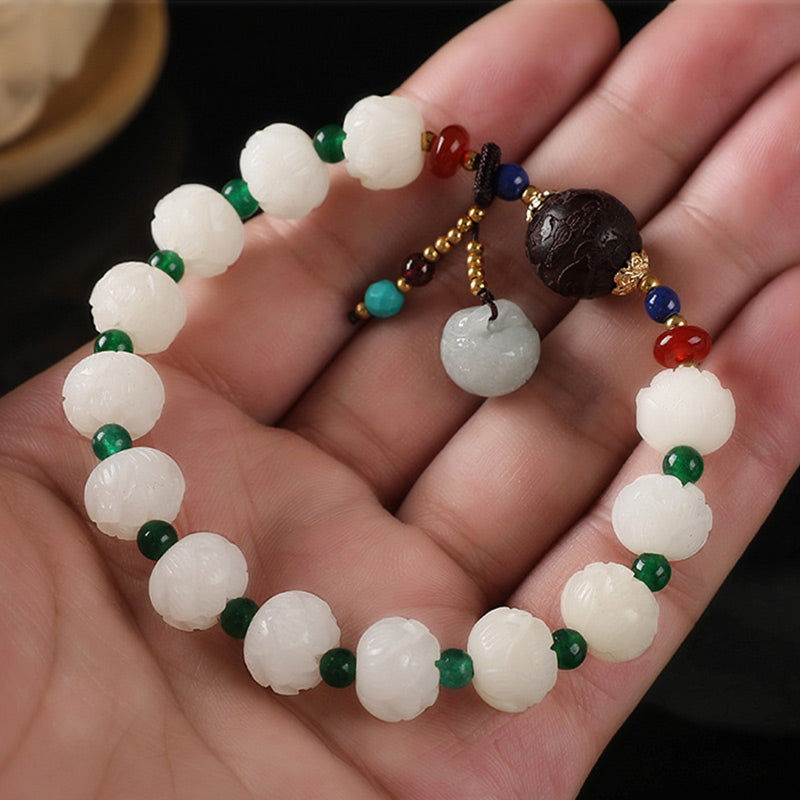 Bransoletka Bodhi Seed Jade Lotus Charm Peace