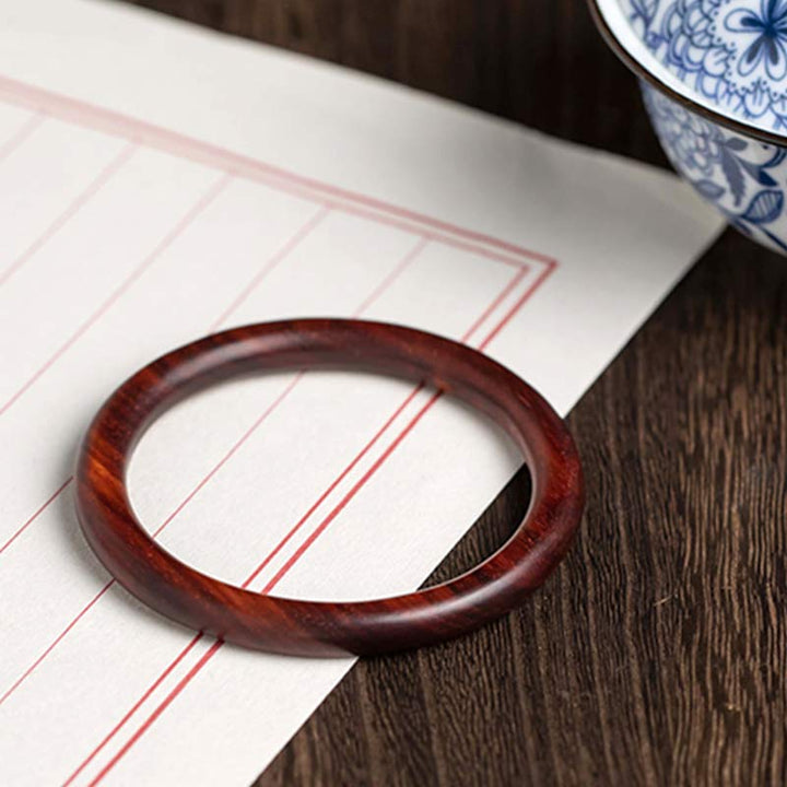 Buddha Stones Tybetańskie Małe Liście Czerwone Drzewo Sandałowe Hebanowo-Zielone Drzewo Sandałowe Bransoletka Ochronna Bangle