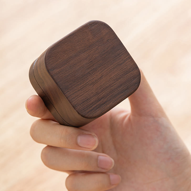 Retro ręcznie robione czarne orzechowe drewniane pudełko do przechowywania biżuterii z pierścionkiem