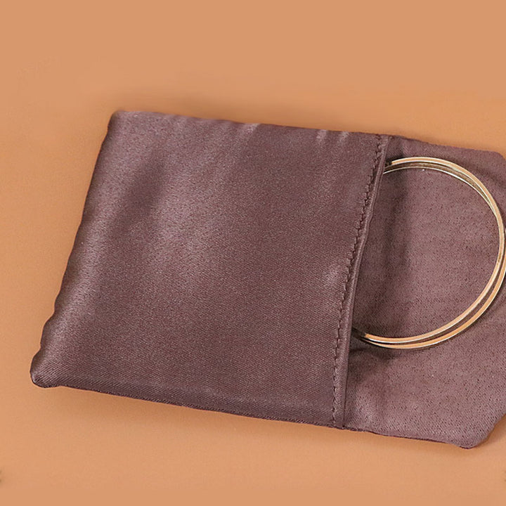 Pudełko na biżuterię w stylu retro z wzorem piór